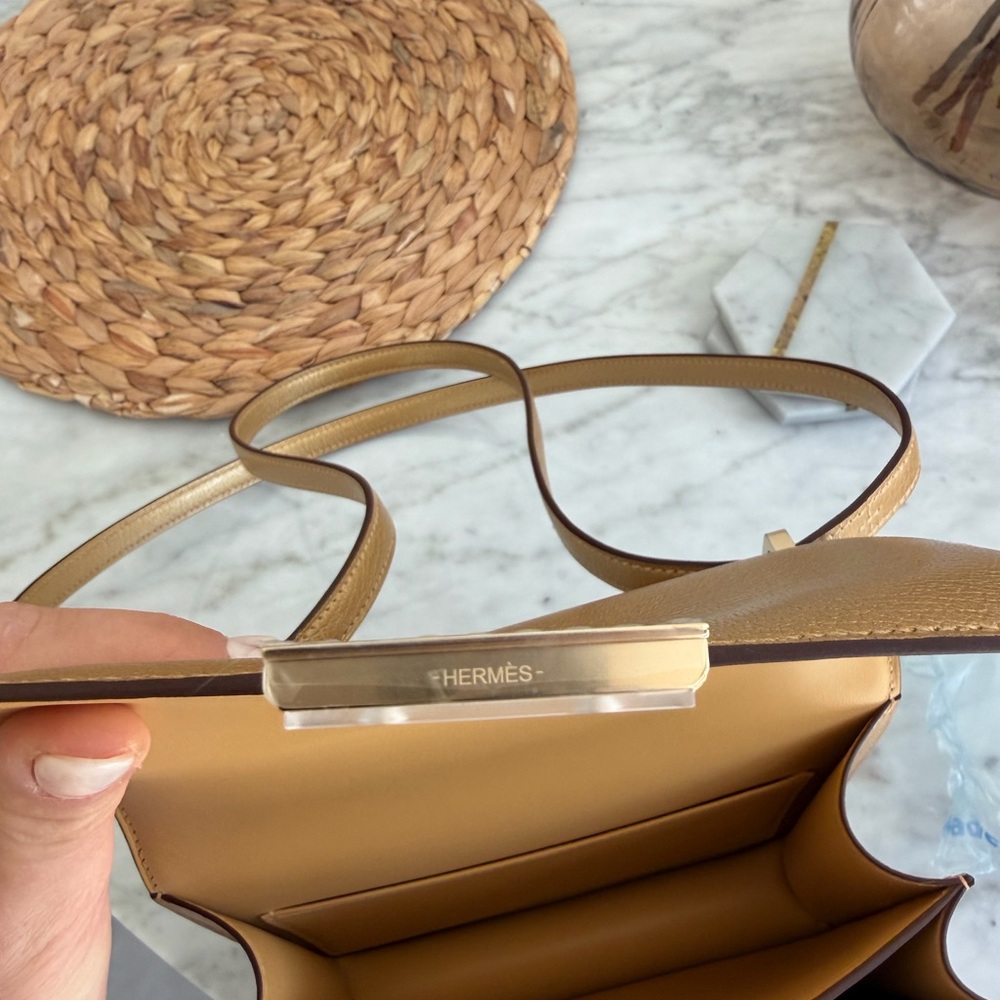 Hermès Constance 18 Dore Chevre Chamkilight Permabrass Hardware - Picture 8 of 13
